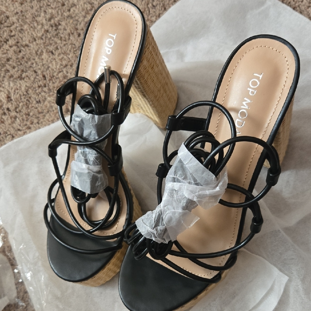 TOP Moda Black and Tan Wedge Sandals
